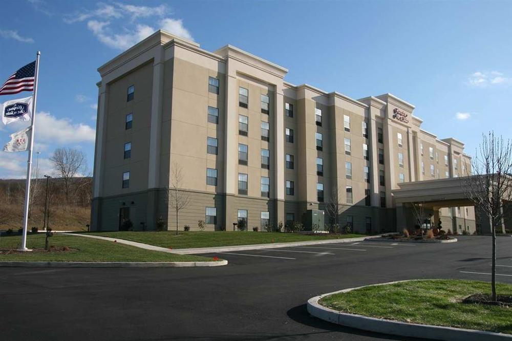 Hampton Inn & Suites Wilkes-Barre Exterior photo